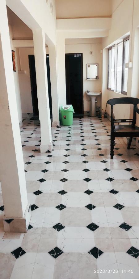 Bhuban Heritage Inn Puri Buitenkant foto